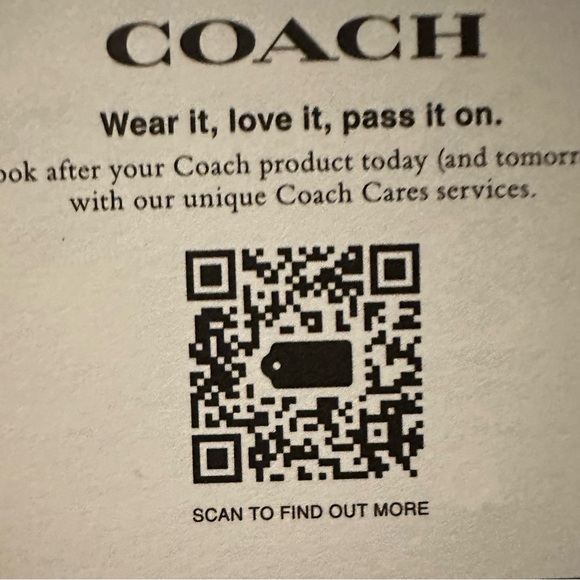 Coach Ashton Tote in Black. Excellent Condition. All Offers Welcomed!!! - Picture 4 of 10